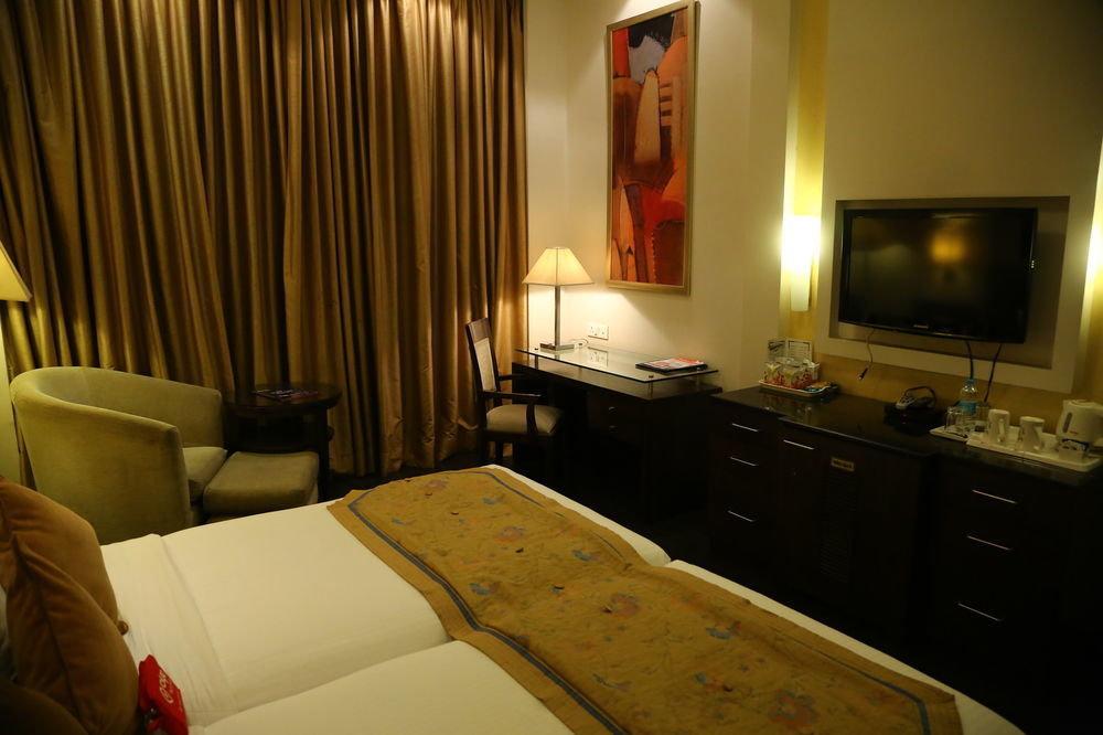 Oyo Rooms Chandigarh Sector 34 エクステリア 写真